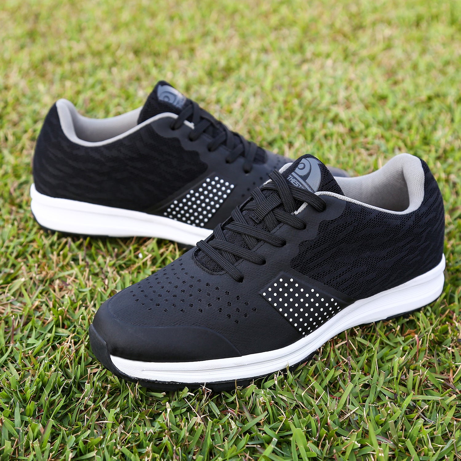 Thestron Mesh Golf Shoes